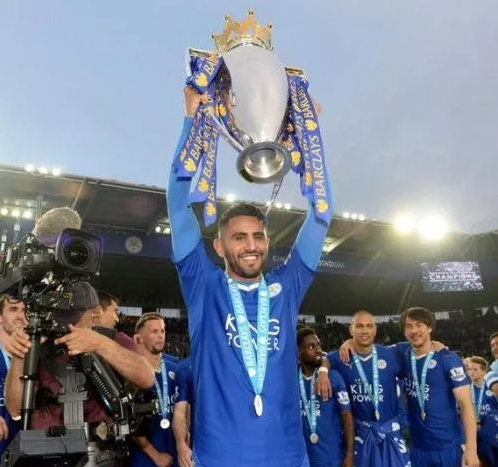 Mahrez meddelade sin pension i Facebook