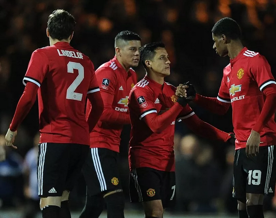 Sanchez första show i Manchester United skickar hjälp till seger